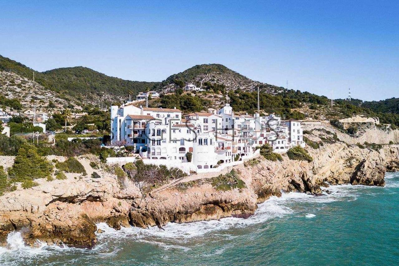 Alojate En Una Torre Sobre El Mar Apartment Sitges Luaran gambar